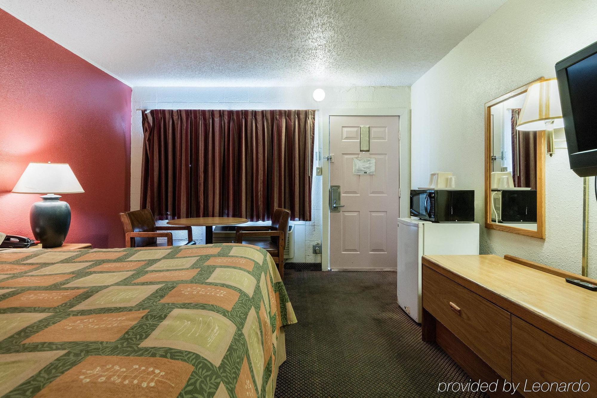 Raider Inn Lubbock Bagian luar foto
